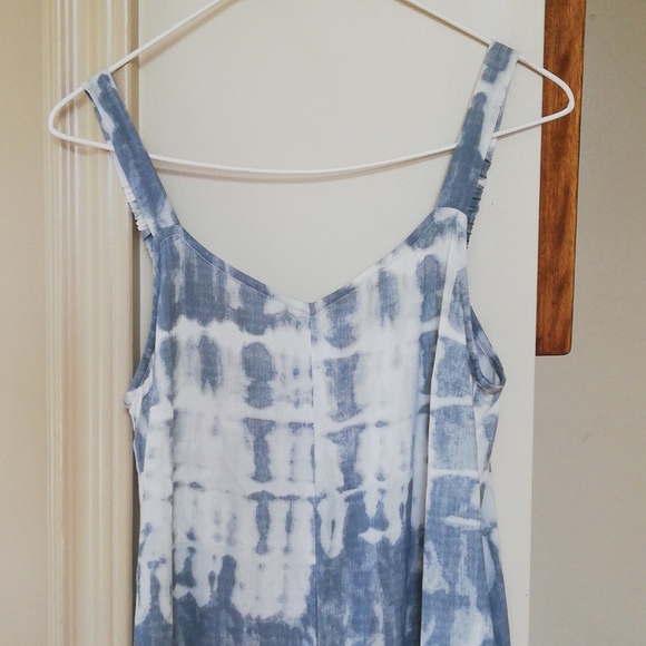 Jumpsuit - Picture 3 of 6